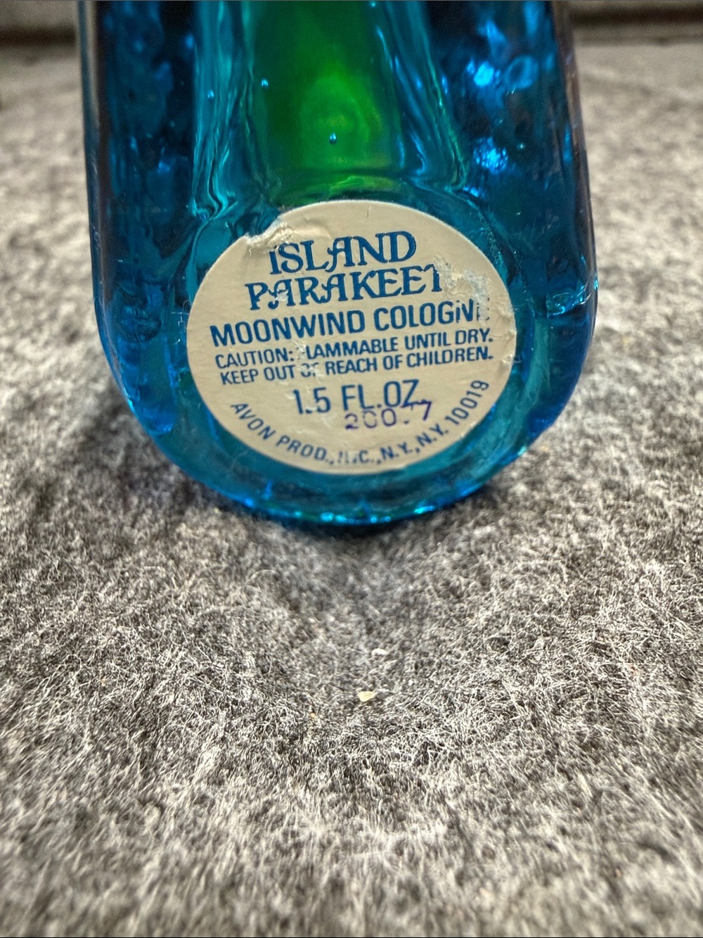 Avon Island Parakeet Blue and Green Glass Bottle - Picture 2 of 12